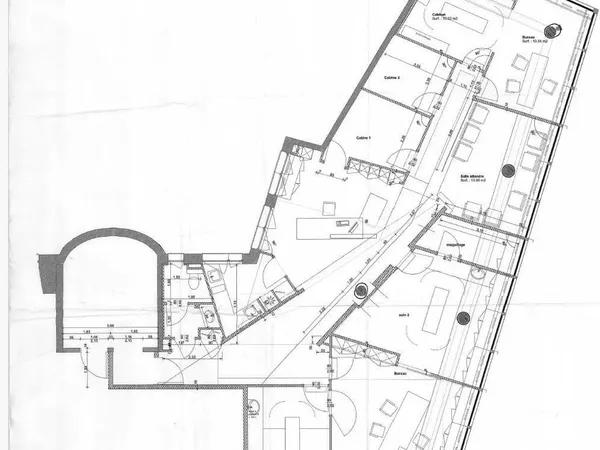 Local professionnel 158.6m2 en hyper centre de Strasbourg