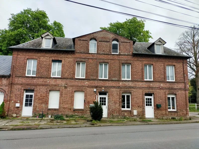 Photo 1