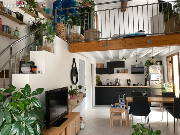 Appartement F3 de 65 m² avec terrasse - Vauvert