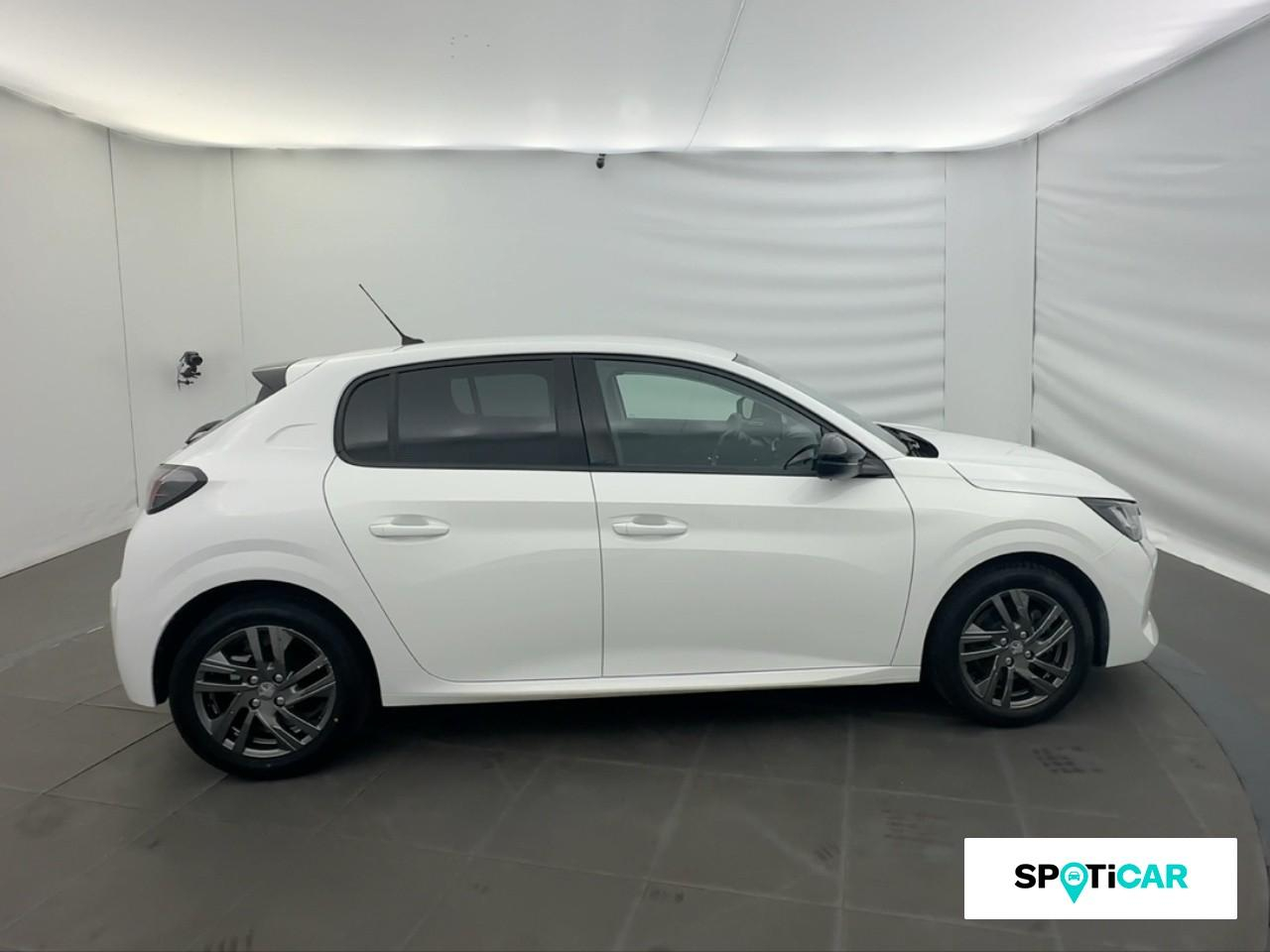 Peugeot 208 1.2 puretech 100ch s&s style 118g — photo 4