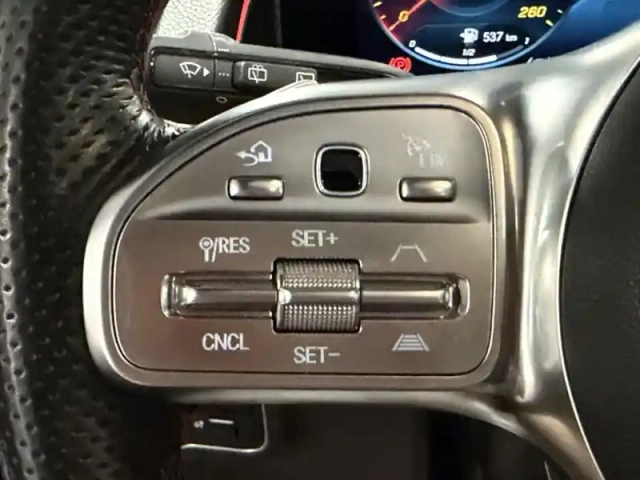 Mercedes Glb 200 d amg line — photo 20