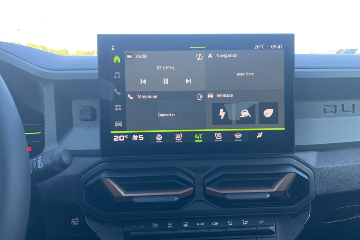 Dacia Duster — photo 16