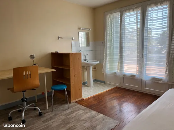Location chambres meublées à etudiantes