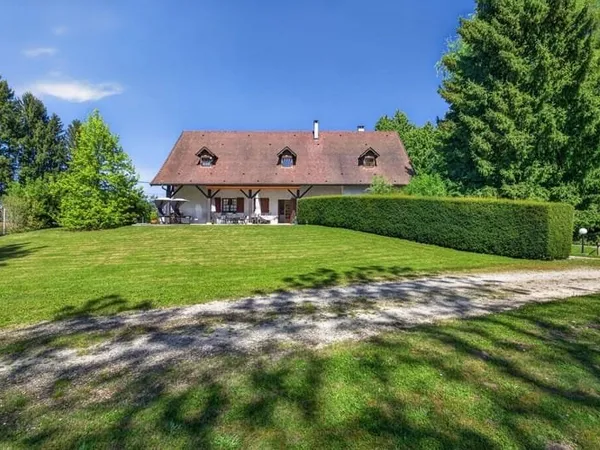 Villa 14 pièces 420 m²