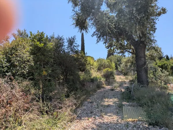 Vends terrain 885m² Toulon - Cap Brun