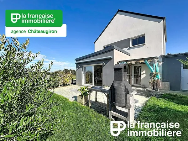 Maison familiale contemporaine à vendre à Châteaugiron - 5 chambres, calme et confort