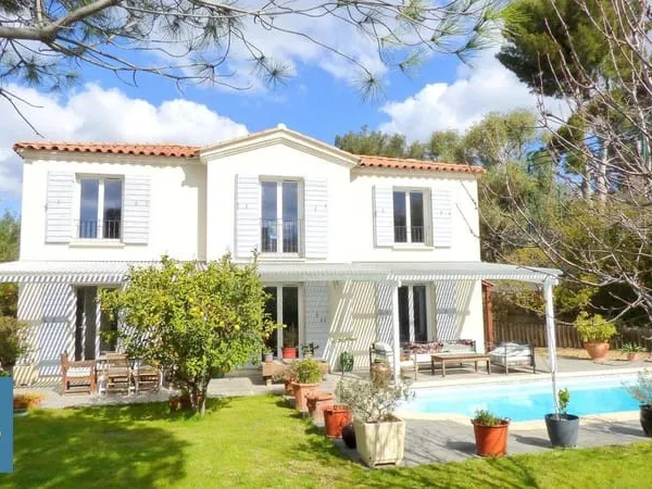 Villa 5 pièces 150 m²