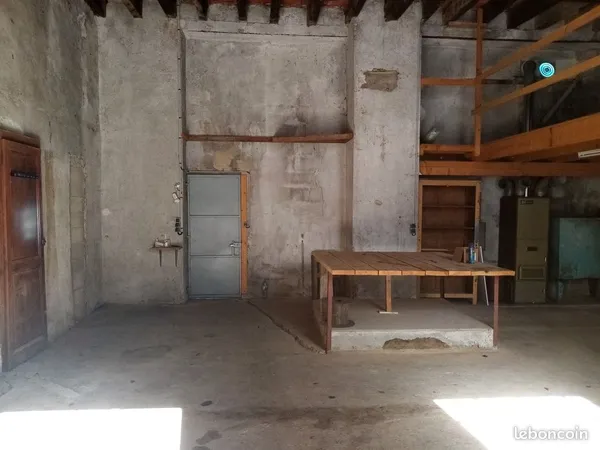 Parking/box 50 m² MONCLEY