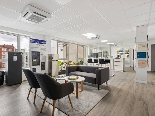 Bureau 157 m²