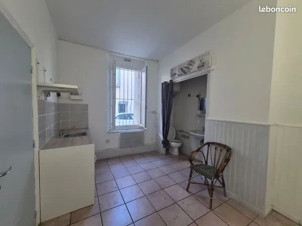 Studio de 12 m² en rez-de-chaussée, Capucins, Carcassonne centre
