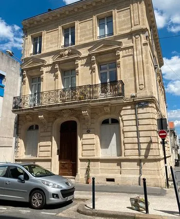 A vendre charmant 2 pièces Saint Genès