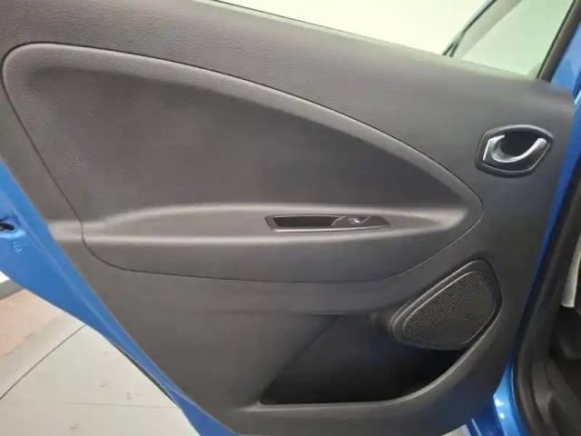 Renault Zoé zoe r110 — photo 23