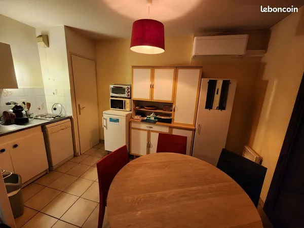 Loue studio meublé
