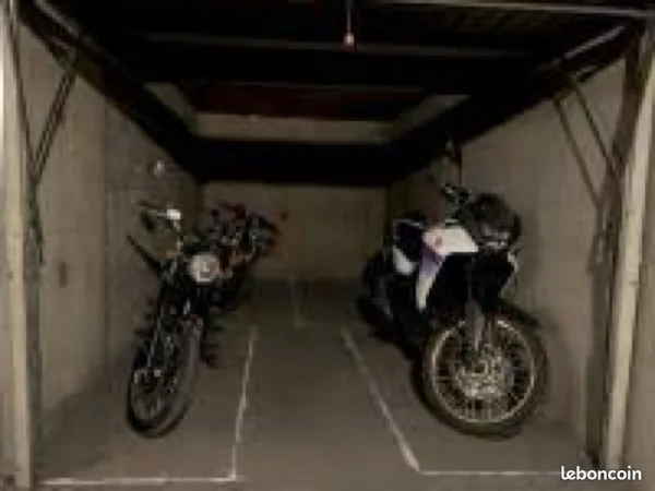 Place Box moto Caudéran