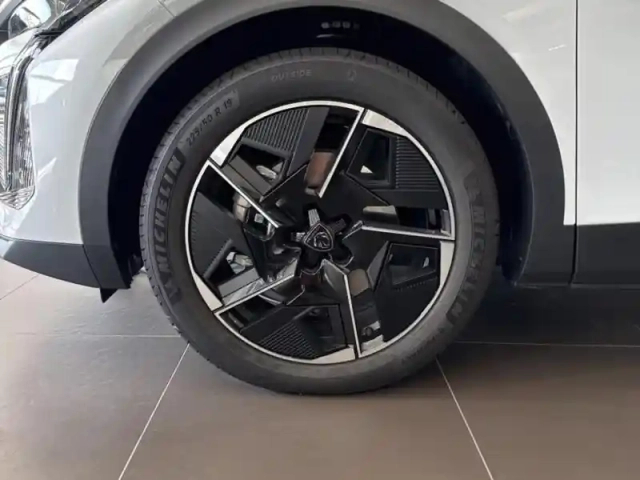 Peugeot 408 electrique 210ch gt exclusive (58kwh) — photo 15