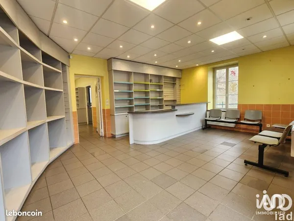 Local 143 m² DUNIÈRES