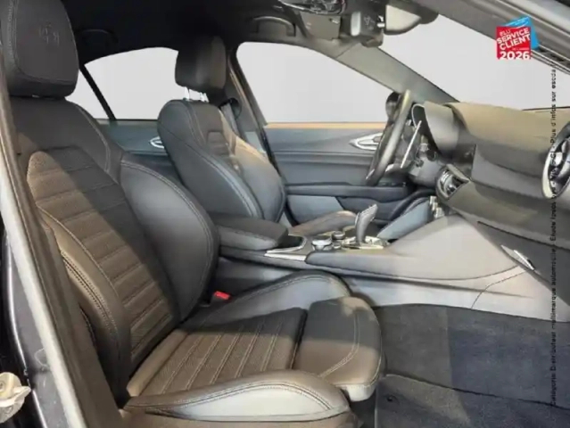 Alfa Romeo Giulia 2.2 diesel 160ch veloce at8 — photo 15