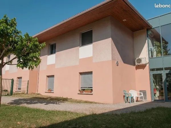 Chambre 1 pièce 19 m²