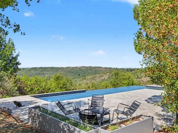Maison d'exception - 270 m² avec vue panoramique sur les hauteurs de Cahors