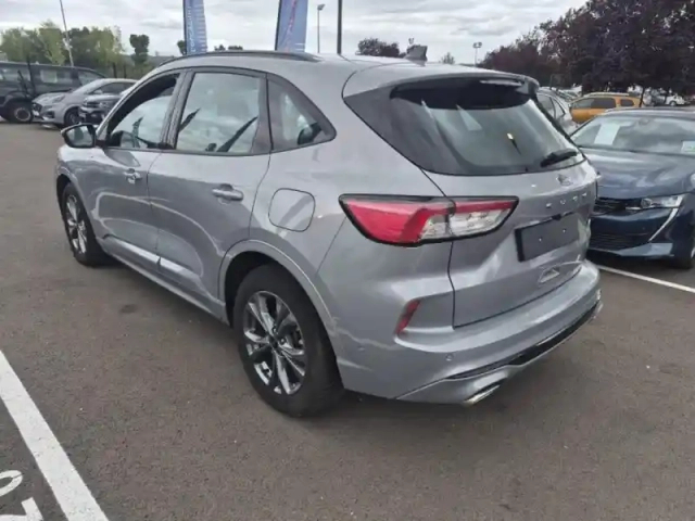 Ford Kuga 2.0 ecoblue 120 ch st-line bva — photo 6