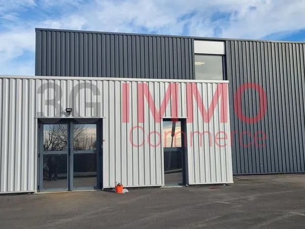 Vente pro (murs) | Local Industriel / Bâtiment | 534 m² | Échiré