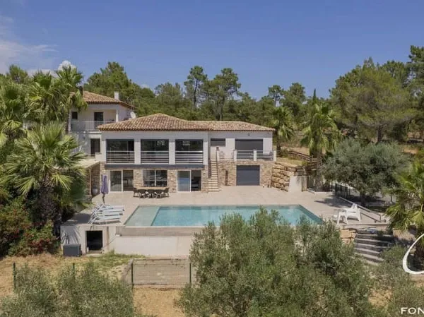 Villa 7 pièces 398 m²