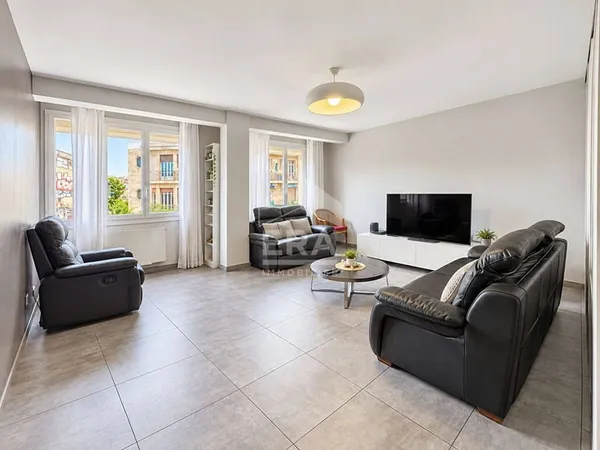 Appartement 4 pièces 100 m²