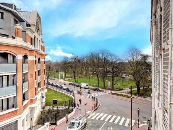 Vends appartement 2/3 P - 59.5 m² - 3ème étage - Bois de Vincennes / Centre ville à Charenton-le-Pon