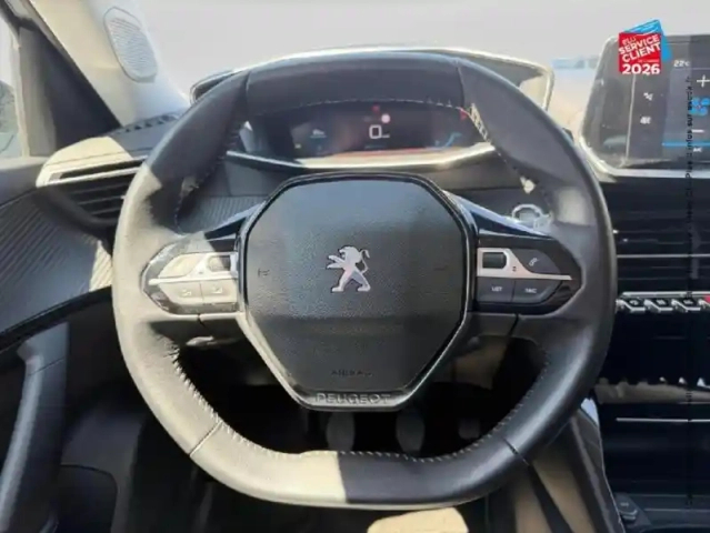 Peugeot 2008 1.2 puretech 130ch s&amp;s allure pack — photo 12