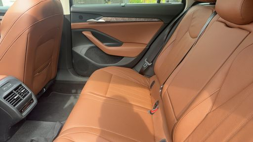 Skoda Superb Combi 1.5 TSI 150 mHEV DSG7 - Laurin & Klement – 2024 – 43063 km – Hybride essence – Boîte Automatique — photo 19