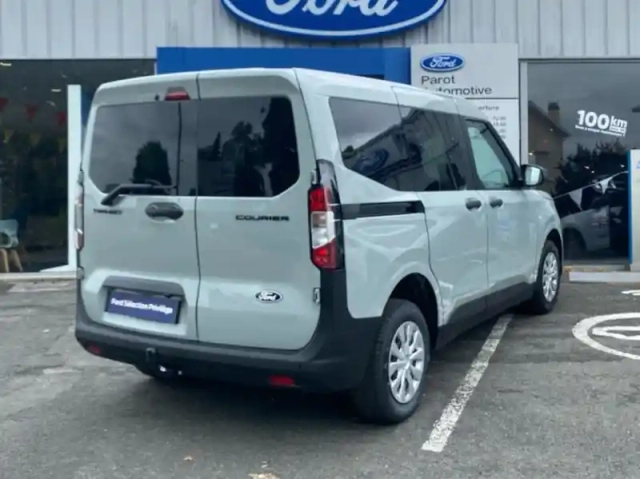 Ford Transit Courier fourgonnette 1.0 ecoboost 100ch cabine approfondie trend — photo 2