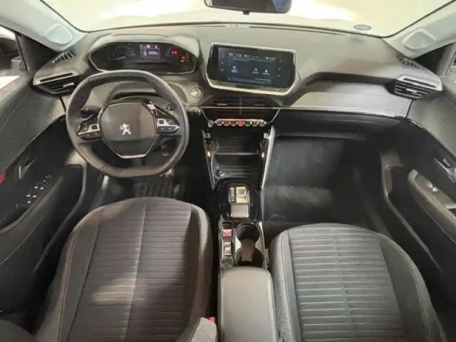 Peugeot 208 e- 136 like carplay — photo 7