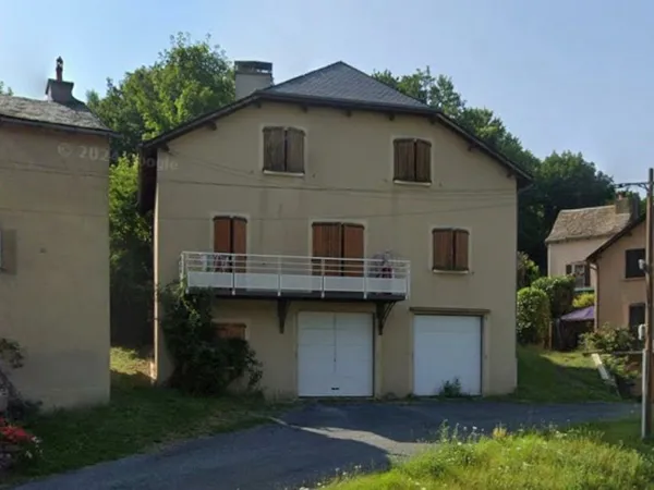 Location annuelle maison salles curan