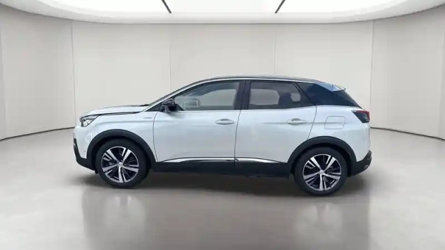 Peugeot 3008 hybrid 225 e-eat8 — photo 2