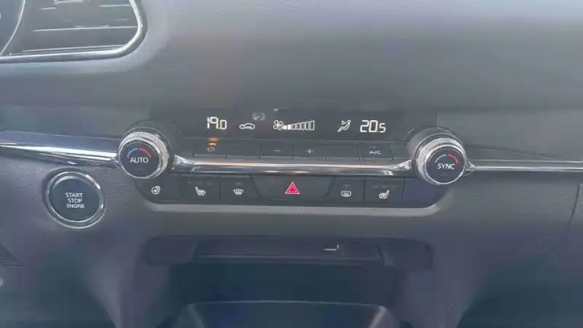 Mazda Cx-30 2.0l e-skyactiv x m hybrid 186 ch 4x4 bva6 — photo 19