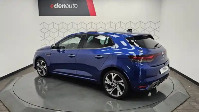 Renault Megane mégane iv berline e-tech plug-in hybride 160 — photo 9