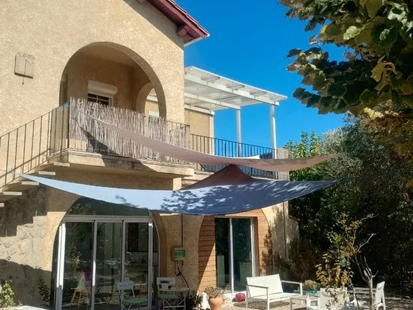 Maison de caractère 181 M2