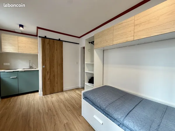Studio 1 pièce 12 m²