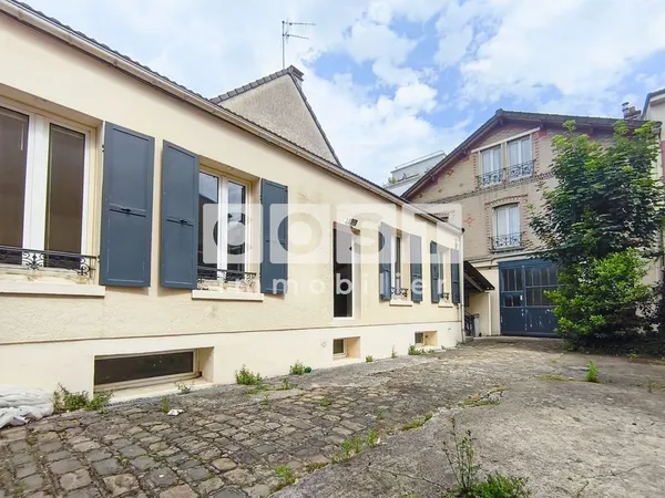 Maison 201 m²