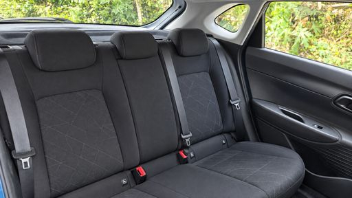 Hyundai i20 1.2 i 84 - Initia – 2023 – 71801 km – Essence – Boîte Manuelle — photo 35