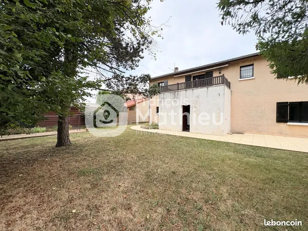 Maison 6 pièces 140 m²