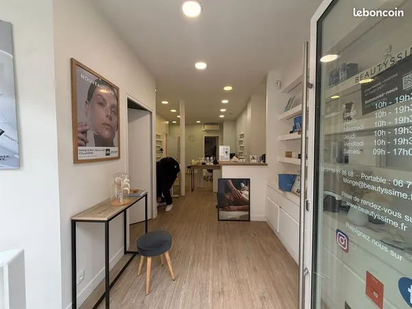 Local commercial 87 m² PARIS