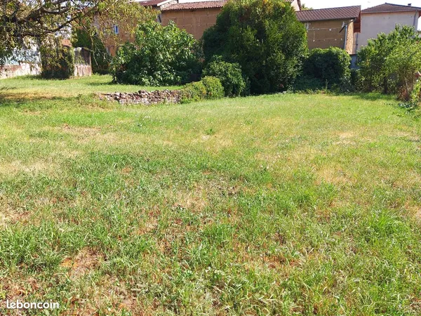 Terrain 505 m² Four