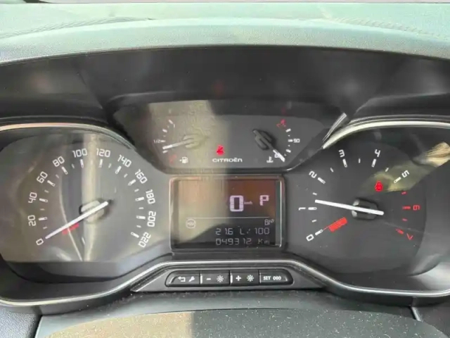 Citroën C3 Aircross puretech 130ch s&amp;s rip curl eat6 — photo 13