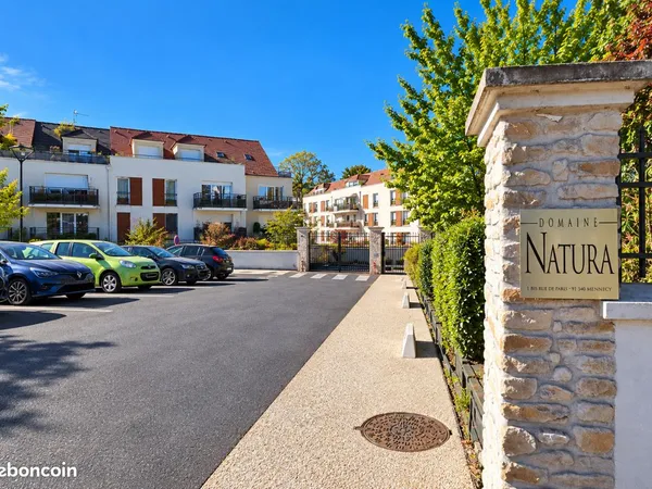 Mennecy - Appartement 83 m2- Balcon 16 m² - 2 parkings - Vue nature - RER D - A6/A104/N7
