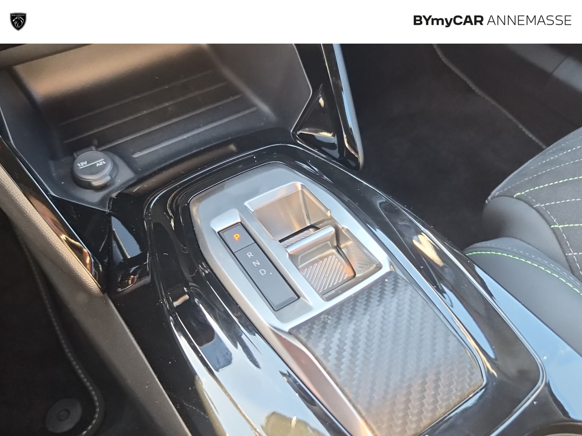 Peugeot 2008 Hybrid 145 e-DCS6 — photo 19