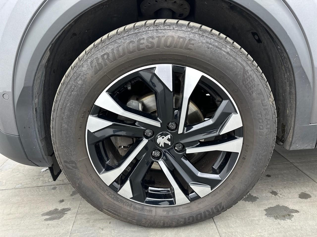Peugeot 2008 puretech 130 s&s bvm6 gt — photo 14