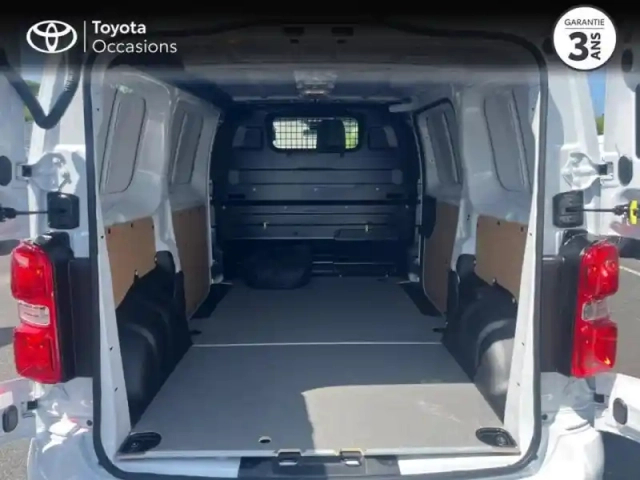 Toyota Proace medium electric 136ch 75kwh start mc24 — photo 10