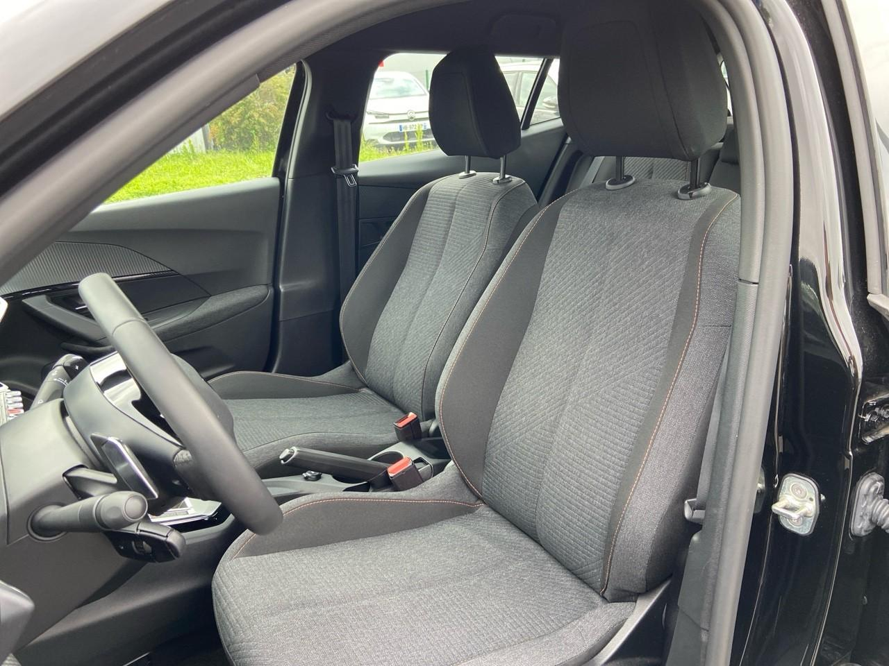 Peugeot 2008 hybrid 136 e-dcs6 style — photo 9