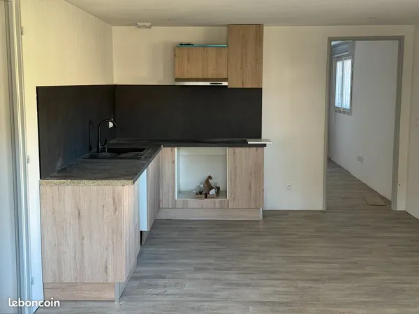 Appartement T2 refait à neuf